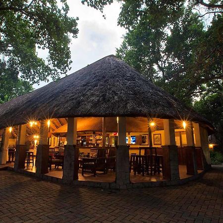 Island Safari Lodge Maun Exterior photo